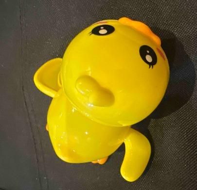 Super Bath Toy Swimming Duck Wind Up Water Floating Duck Toy